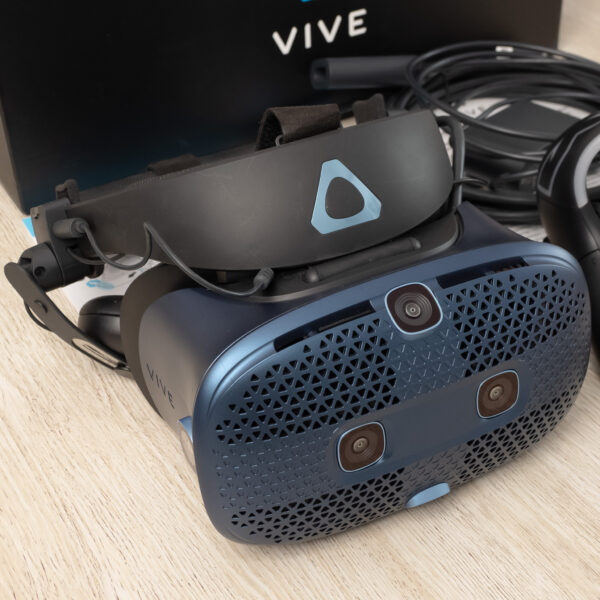 HTC Vive Cosmos : casque de réalité virtuelle